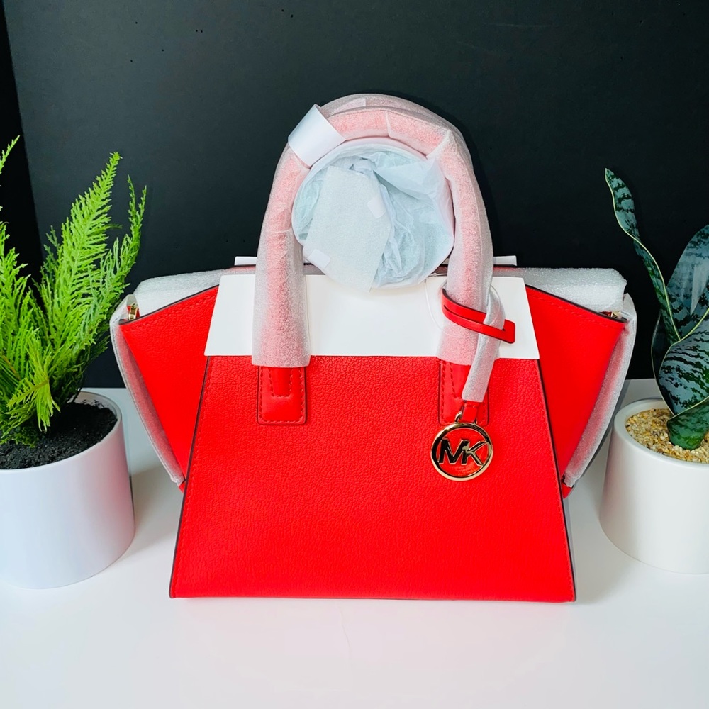 Michael Kors leather hand bag
